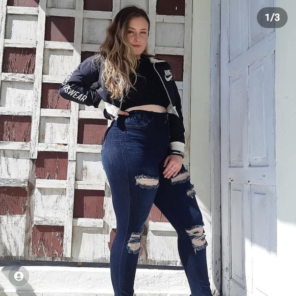 Highwasited ripped dark wash jeans - Picture 5 of 6